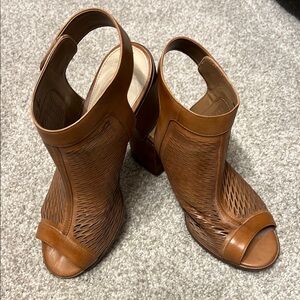 Vince Camuto Brown Chunky Heel Peep-Toe Shoes